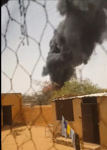 Vidéo de violences armées à Al-Fasher, où au moins 27 habitant-e-s ont été conduit-e-s à l'hôpital avec de graves blessures (source : réseaux sociaux)